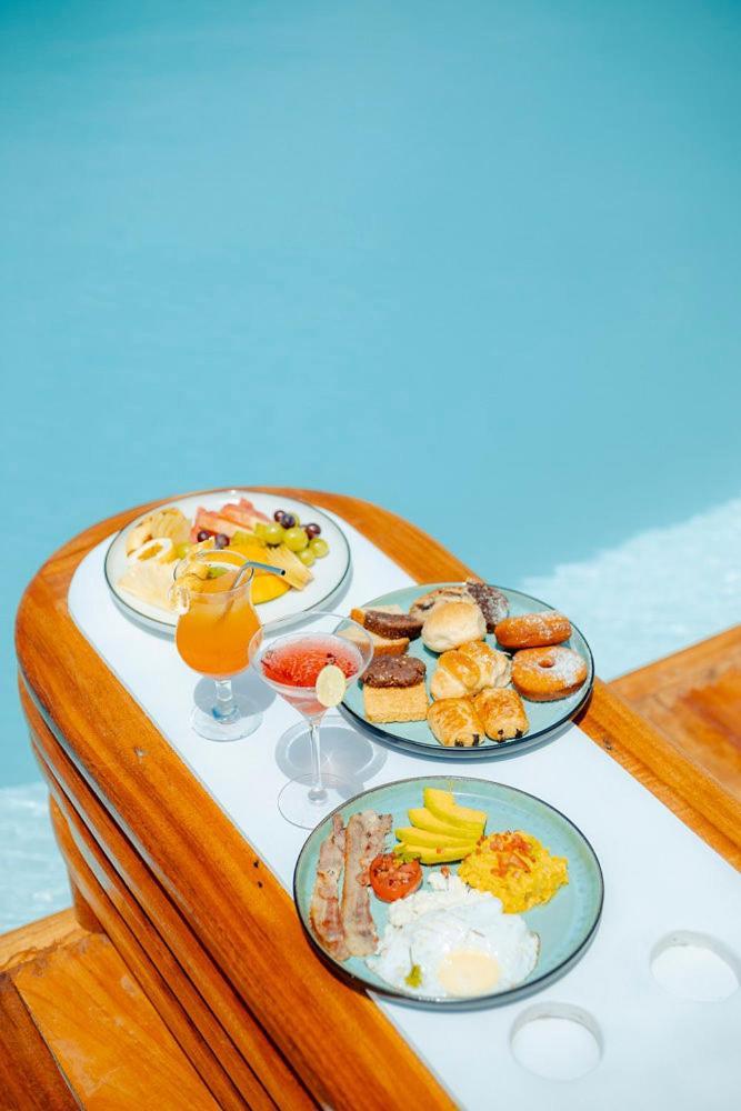 Le Saint Tropez Hotel Kidoti Kültér fotó